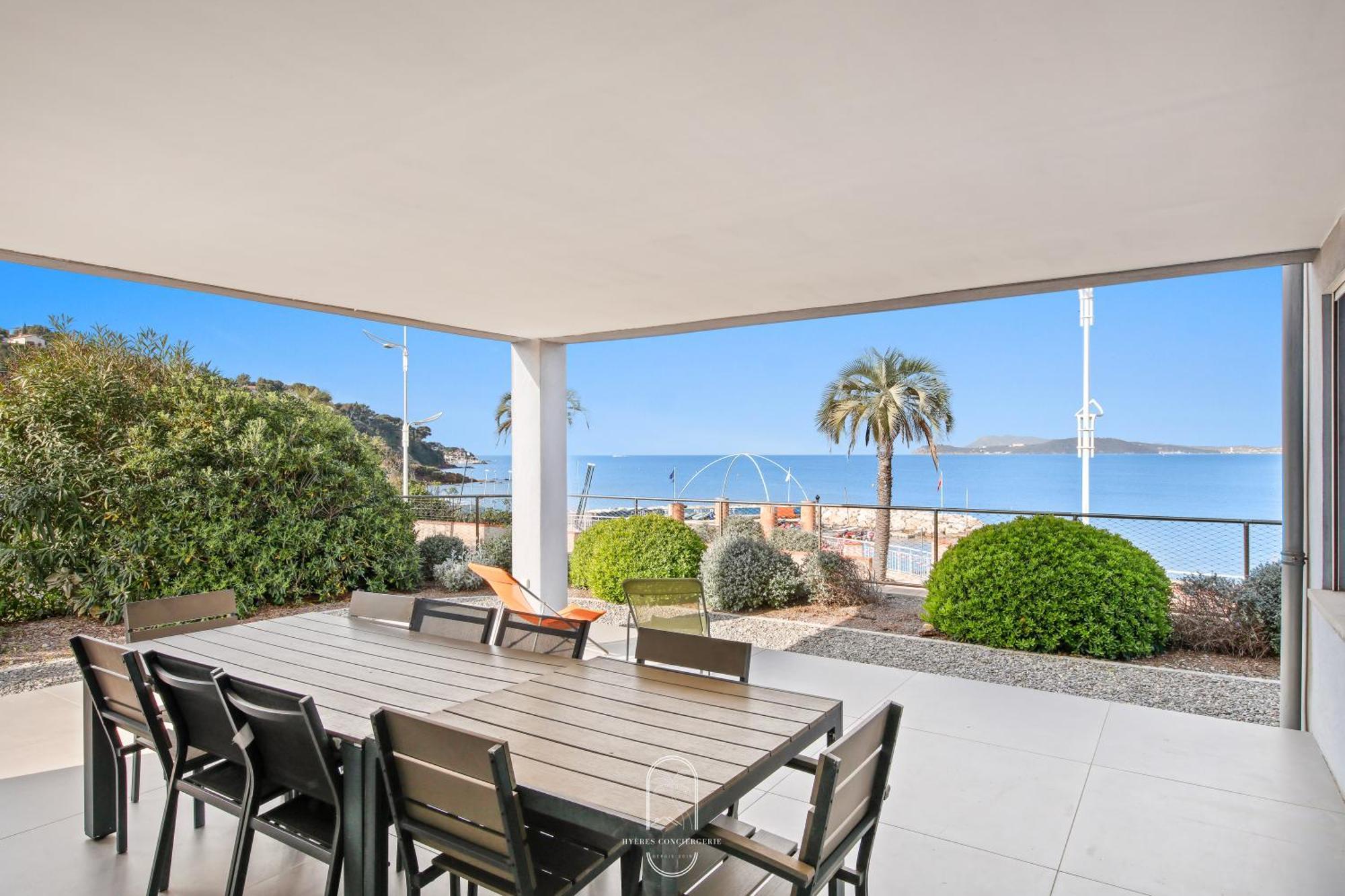 Villa Antoine Appartement Rdj Vue Mer Clim Wifi Parking Plage 50M La Garonne Le Pradet Eksteriør billede