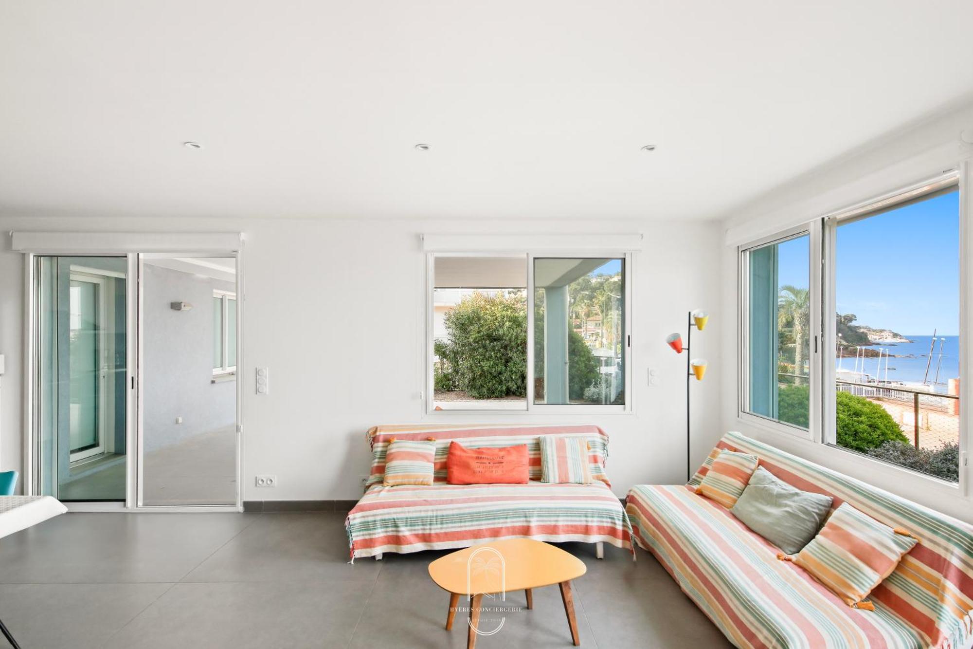 Villa Antoine Appartement Rdj Vue Mer Clim Wifi Parking Plage 50M La Garonne Le Pradet Eksteriør billede