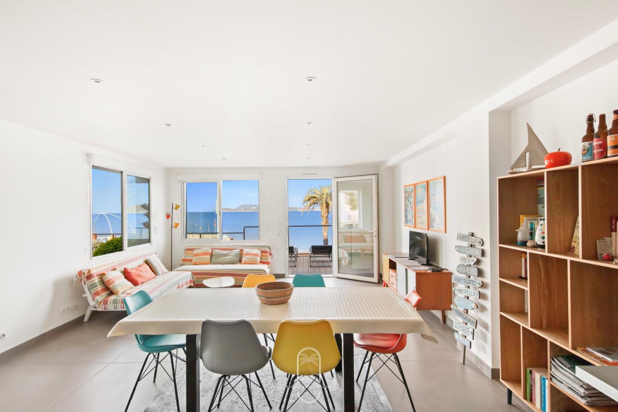 Villa Antoine Appartement Rdj Vue Mer Clim Wifi Parking Plage 50M La Garonne Le Pradet Eksteriør billede