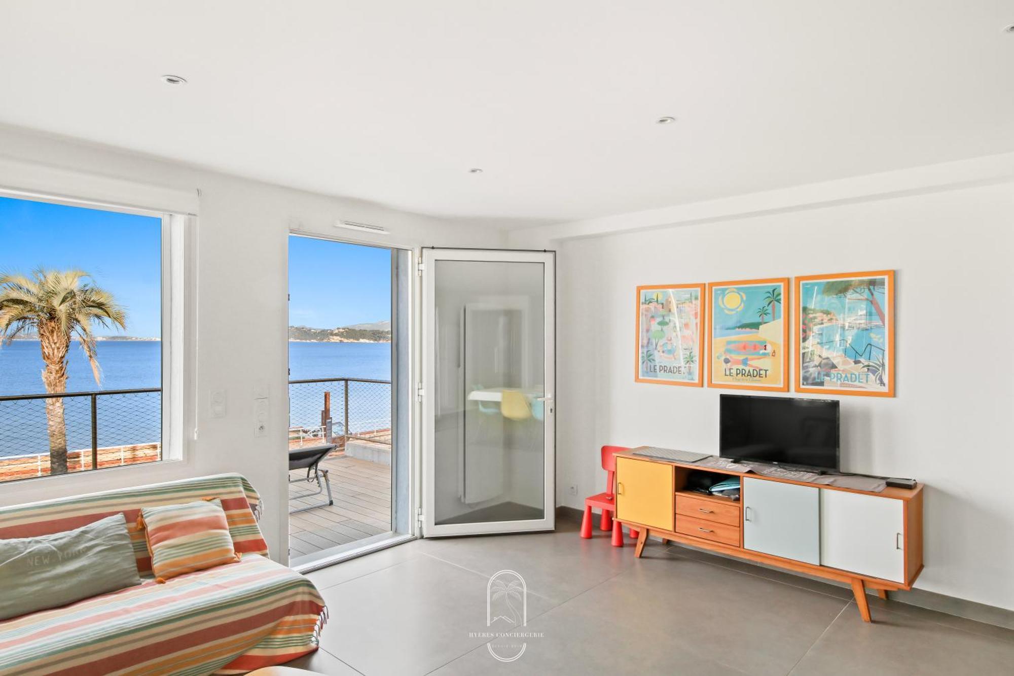 Villa Antoine Appartement Rdj Vue Mer Clim Wifi Parking Plage 50M La Garonne Le Pradet Eksteriør billede