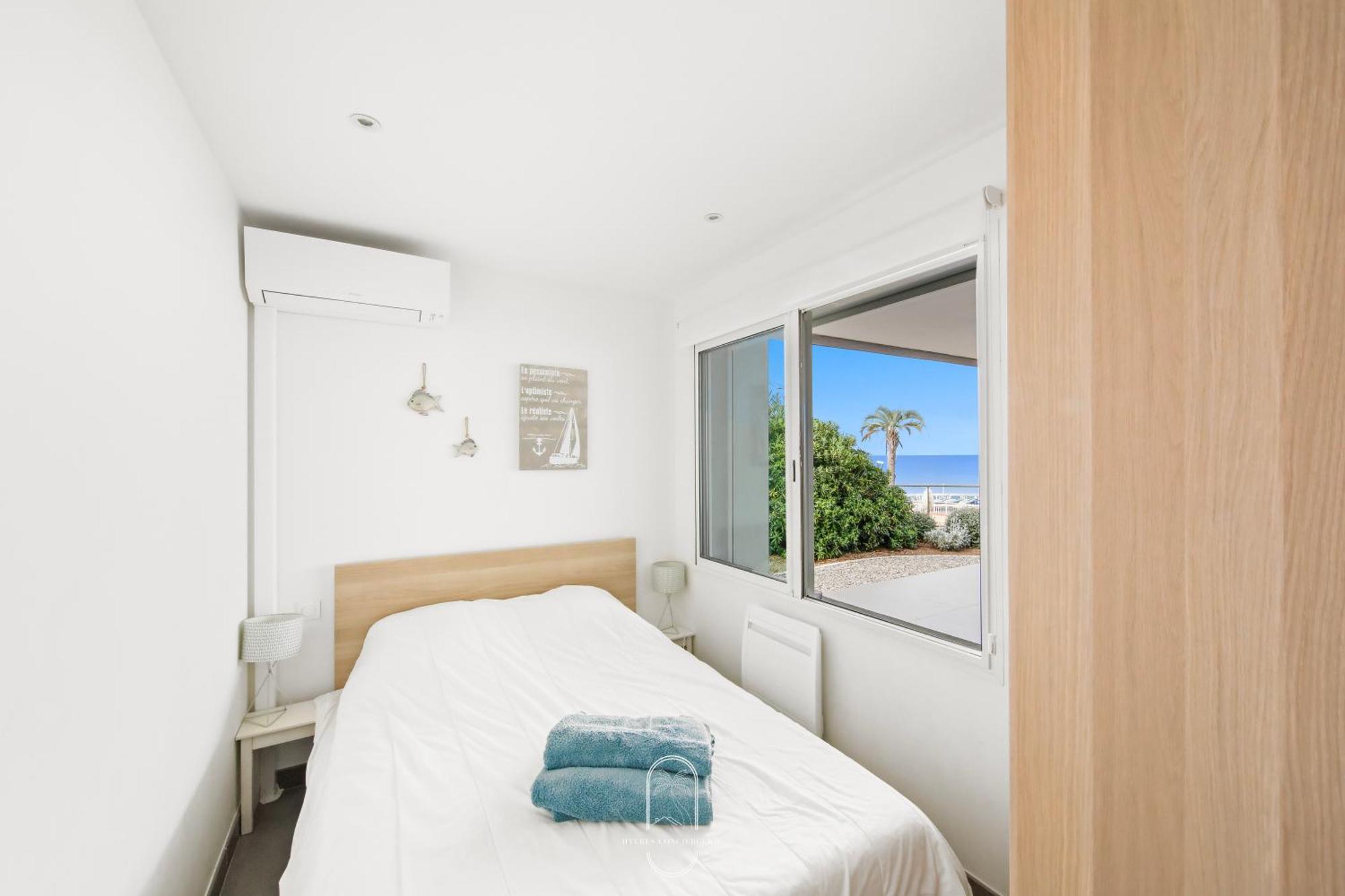 Villa Antoine Appartement Rdj Vue Mer Clim Wifi Parking Plage 50M La Garonne Le Pradet Eksteriør billede
